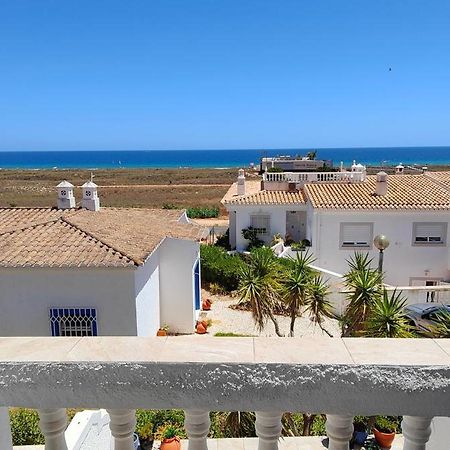 The Swallow'S Rest Beach House - Meia Praia Лагуш Экстерьер фото